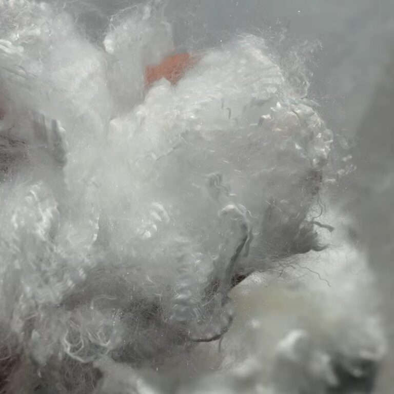 Down Alternative Fill: Microfiber Fill vs. Cluster Fiber Fill ...
